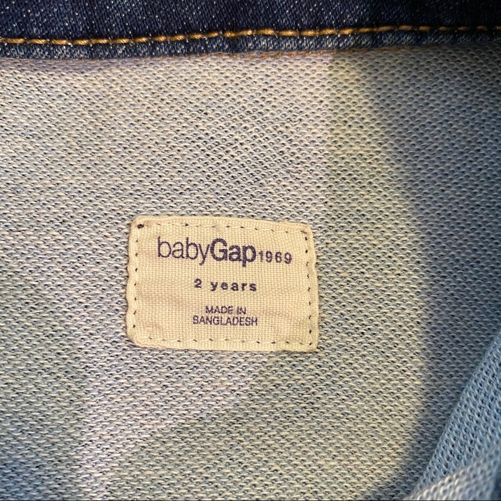 GAP jean jacket - Picture 2 of 5